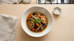 冷凍和風野菜ミックスで、レンジだけのやさしい煮物—鍋いらずであと一品